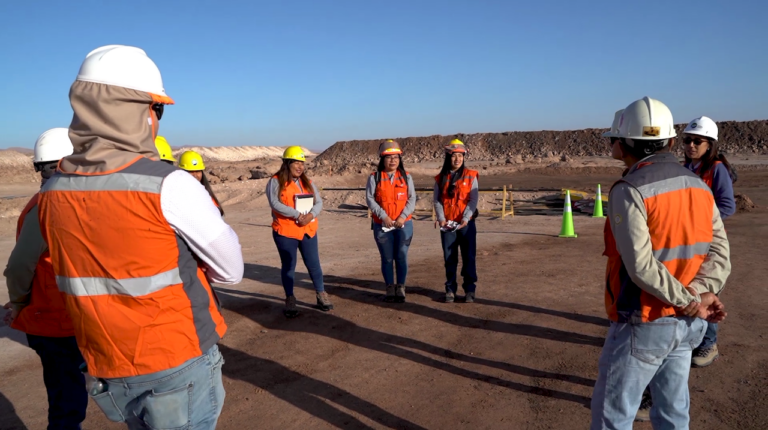 Mujeres en minería: nuevas aprendices para la industria